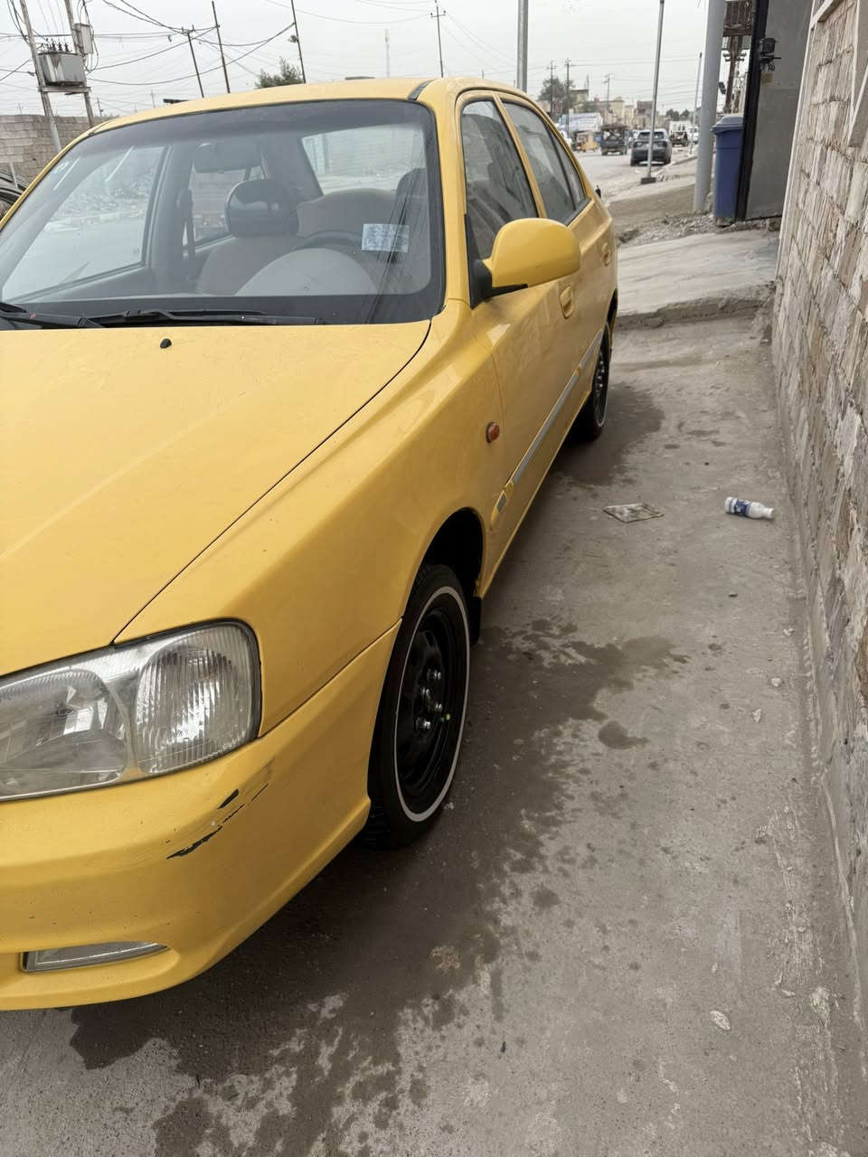 السلام عليكم شباب عندي فيرنا موديل 2014 ماشيه 145 حقيقي معيوده  اني عايدها بيدي وعندي صور قبل الصبغ مكفوله من الضربه وتبديل سونار ابيع كير ومحرك خير من الله صدر امامي خلفي جديد تبريد ثلج مدوشمه عام حته سفاريات تخم تاير خط ابيض صارلي شهر من شاده جاهز عل اخر حبايه بسمي تحويل ثاني يوم مصفره هـئيه وغرامات مال جناي ماشتغل تكسي مكاني بغداد حي اور للشراي يتصل *********** ابو حسين الشمري
