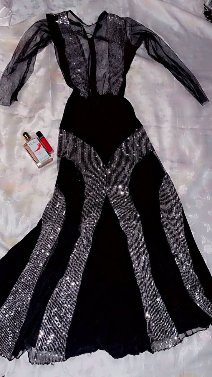 مكلفه بالنشر فستان اسود مطعم بالترتر قياس مديم سعرة ٤٠ الف وبيه مجال بسيط نظيف جدا للتواصل سوسة ميك اب


**إذا كنت صاحب هذا الإعلان وتريد حذفه لأي سبب، رجاءا أرسل رسالة إلى الدعم الفني**