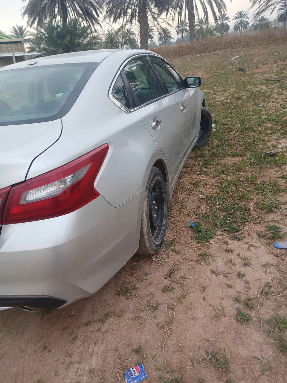 السلام عليكم
نيسان التيما ٢٠١٨ سليمانية 
السنوية بأسمي 
بصمة 
حساس امامي وخلفي 
تحكم ستيرن 
مقعد كهربائي 
ضررها بسيط 
السعر ١٢٥ $
***********
