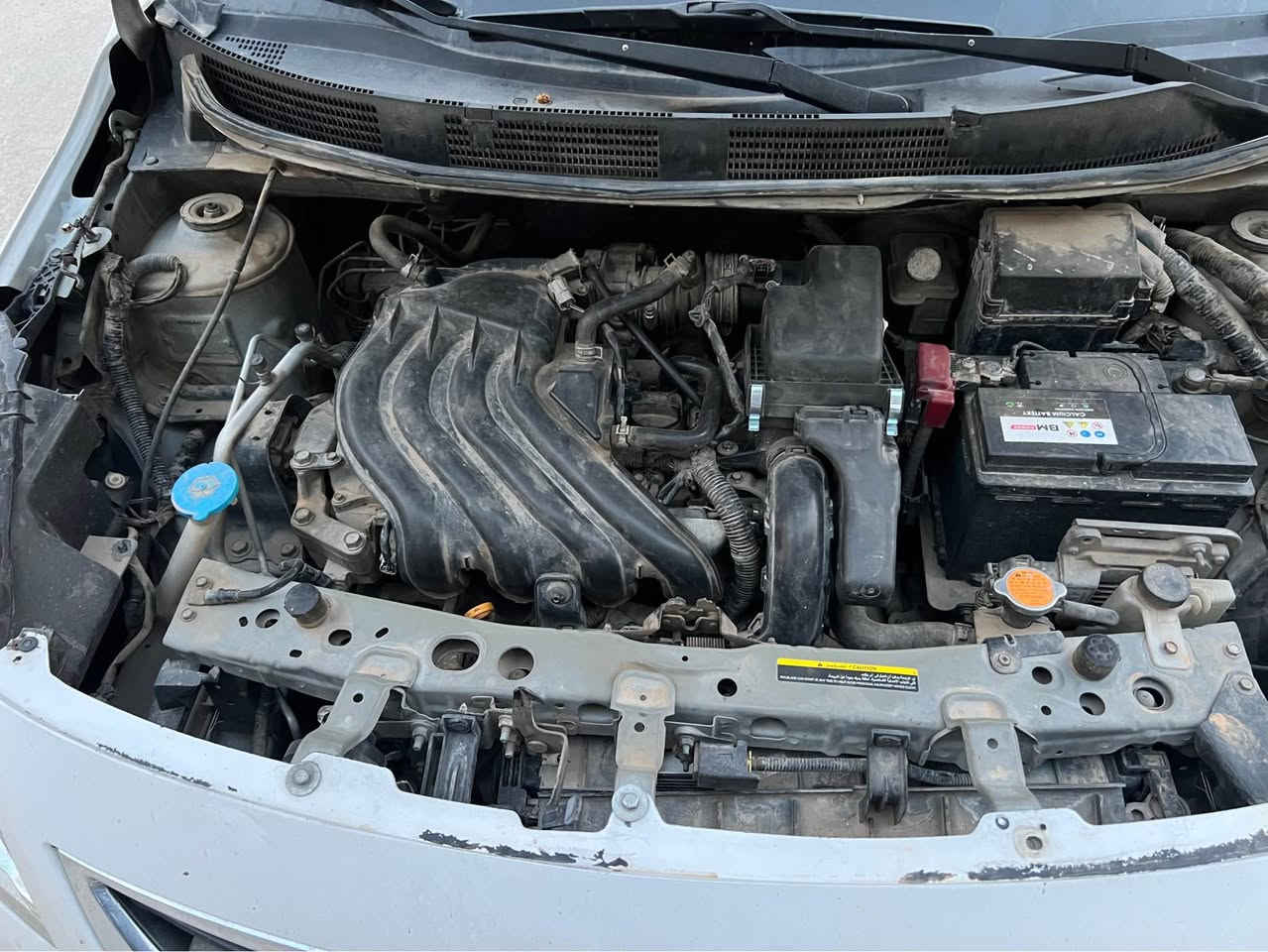 نیسان سەنی یابانی ٢٠١٤ چەمەلەخی لای سەکن لەگەڵ تۆزێکی بۆنیدەکەی بۆیاخە بەبێ ناوگرتن
ژ.م *********** السليمانية, العراق
