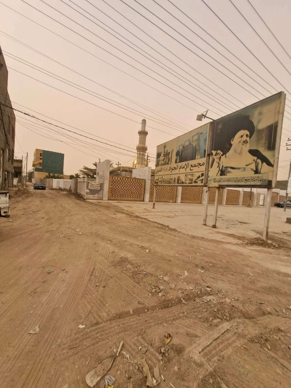 دار بناء العام 100م طابقين طابو 25 قرار محكمة في كربلاء شارع بغداد عمود 151 للبيع او امراوس بدونم طابو 25 في الاحسينية أو قريب عنها  *********** يصلح حسينية أو دار لقربة على شارع الزوار
