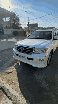 لاند كروز 2012ستة سلندر مكفولة من الصبغ والفتح والتبديل كير محرك تخم تاير صدر خير من الله  رقم بغداد بسمي مكاني ديالى المقدفدية ***********بيع او مراوس حسب القناعة
