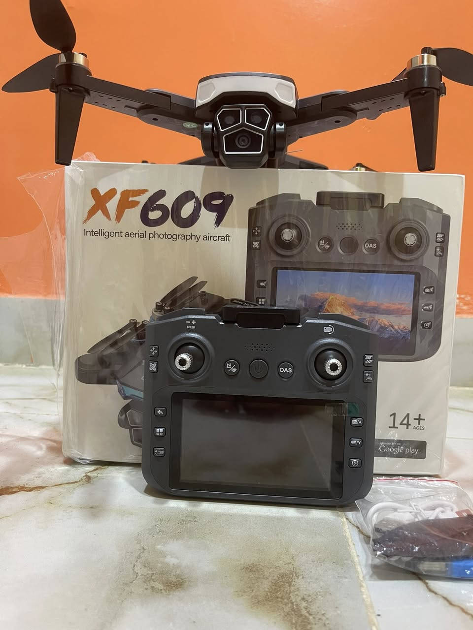 بيع طيارة درون مواصفات حلوه وكلش نظيف ماطلعه شارع يجي وياها احتياط ريش شاحنات والبطارية كلش كبيرة تجي تفحصها شبر شبر نظيف كلش تواصل واتساب عل هذا رقم ***********
