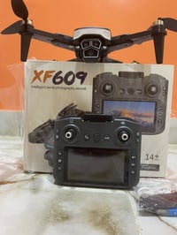 بيع طيارة درون مواصفات حلوه وكلش نظيف ماطلعه شارع يجي وياها احتياط ريش...