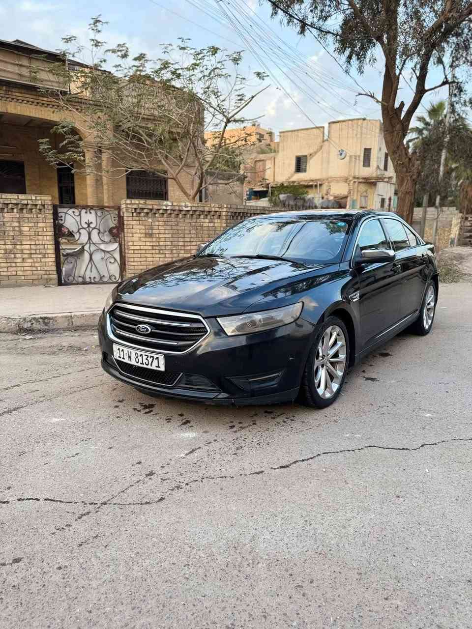 السعر 128 ورقة

فورد تورس 2013 خليجي لمتد اعلى مواصفات بدون صبغ بيه تعديل بارد بالجاملغ الأمامي

وبيه طخه بعدني ما مصلحه بالجاملغ الخلفي جهة 

السائق 

مكينه بيه ضمان سنتين من شركة ياسا 

كير مبدله  هايدروليك هم داخل الشركة

نقص صدر فقط الباقي غير هذا ما بيه مصرف السياره 

***********

***********
