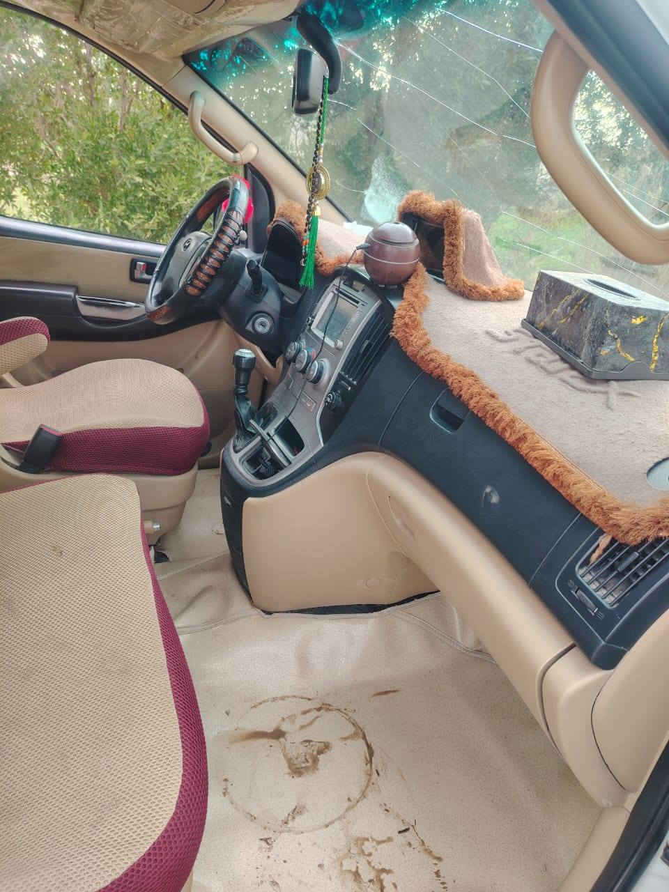 السلام عليكم..
هونداي ستاركس..
 موديل 2016
 الشكل القديم
 السياره جديده ومكفوله
 تخم تاير + حداديه  جدد
تبريد ثلج ❄️❄️
كهربائيات بدي دواخل كلششش نضيفه
السياره رقم كربلاء انكليزي بأسمي شخصيآ سنويه جديده..
علمآ السونار مرفق مع الصور..
السعر  / 195$ وبيهه مجال حك الجيه
العنـــوان / واســــــــــــط
للأسفسار / ***********
