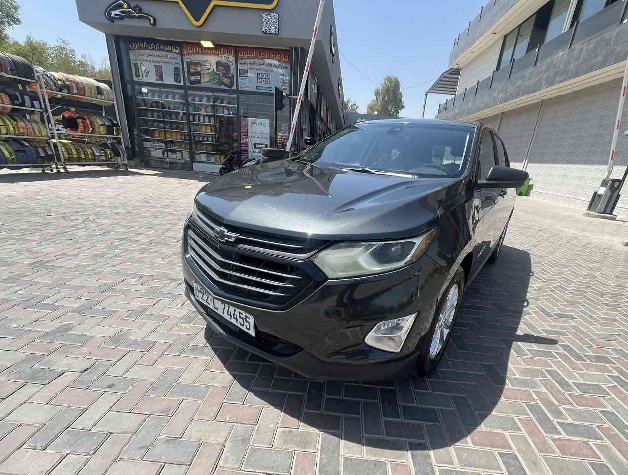 ‏Chevrolet Equinox 2021 LS
‏‎شيفروليه  اِكوينكس LS  2021
‏‎لون فحمي  
‏‎الرقم اربيل.
‏‎ضررها دعاميه وبنيد مصبوغ 
                                                   
‏2GNAXHEV6M6126239 رقم الشاصي
‎*العداد:41,000  / ميل 
‎المواصفات: 
‏‎*حجم المحرك 1500+تيربو
‏‎*داخل ابيض مخمل
‏‎* بصمه
‏‎* شاشة كبيره تدعم كار بلي واندرويد اوتو
‏‎*شاشة معلومات(قراءة مقياس الدهن- ضغط الدهن-ضغط الاطارات-البطارية-مصروف البنزين...ومعلومات اخرى)
‏‎* كاميرا
‏‎*سايد بريك كهرباء
‏‎ *ردار امامي+ تنبية الاصطدام الامامي(ظهور ضوء احمر بالجامة الامامية+تنبيه صوتي)
‏‎*نظام تثبيت السرعة التكيفي
‏‎* نظام التراكشن(مانع الانزلاق)
‏‎*اوتو ستوب.
‏‎*نظام مانع تصادم امامي
‏‎*تبريد قطعتين
‏‎ *لايت ليد +لايت اوتو+عالي –ناصي -اوتو
‏‎*تحديد المسار+ تنبيه الخروج عن المسار
‏‎ *تحديد السرعه
‏‎*كرسي السائق كهرباء
‏‎*ويل كب حجم 17

‏‎مكان السيارة: بغداد .
‎السعر: 138 ورقة 
‏‎ للاستفسار الاتصال  ***********
