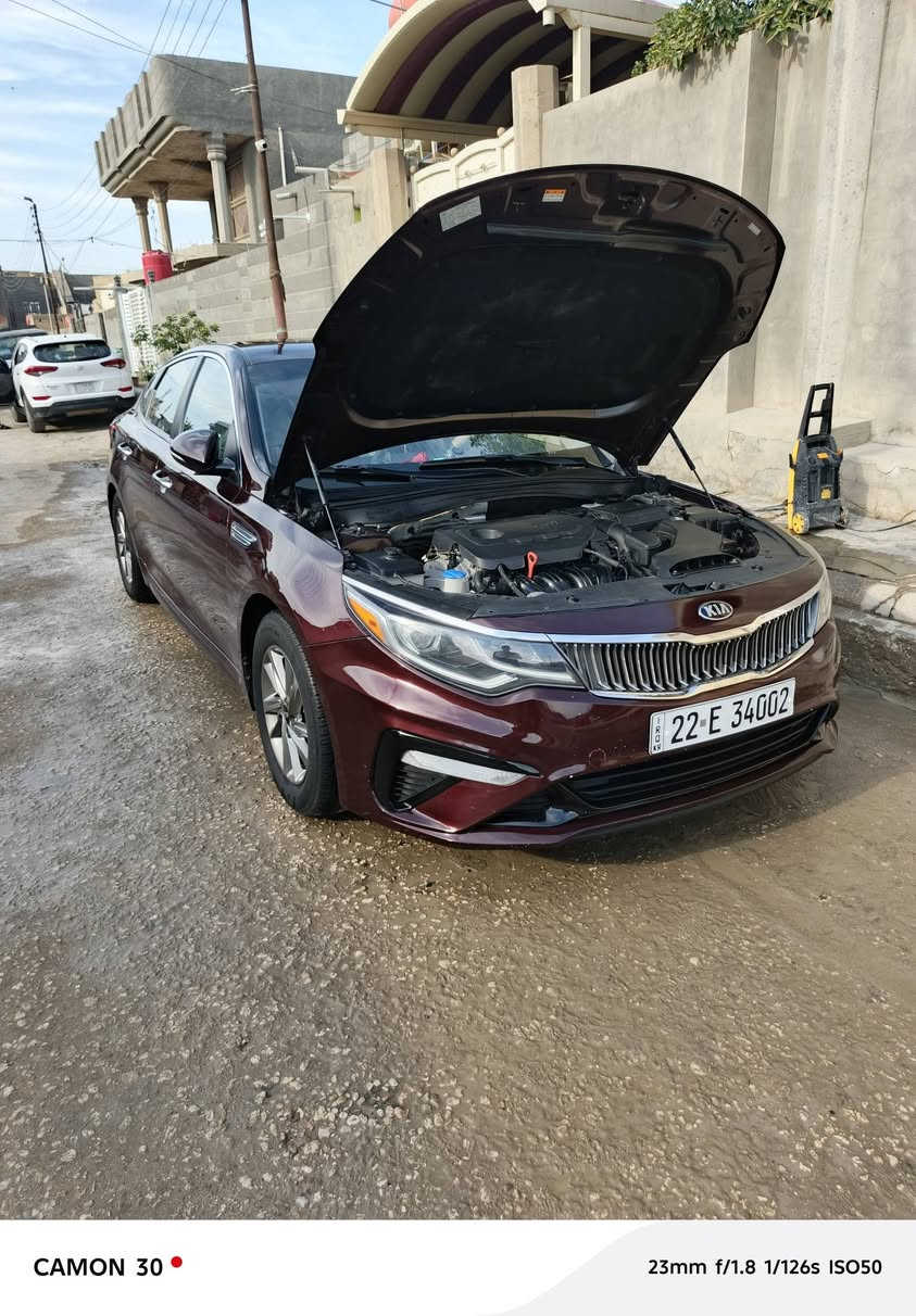 اوبتمه ٢٠٢٠ مكينه ٢٤٠٠ امريكيه حادثه فقط دعاميه اماميه وبالعراق بيه رشتين ومصورهن بايسكل دحجه وصبغته عله كده شبر يعني مو قطعه عله كد الدحجه وباقي كفاله  ايرباك وشواصي كله سليمه سياره جديده  كله ليبل واحد اي قطعه ما امبدله بيه تحكم استيرن جهتين رادار بيه تثبيت سرعه كامره دواره بيه منضومه زنون شادله هيه وكتفاته وعليه تخم تاير وحداديه جديده مقفله من كل النواحي ما بيه نقص برغي لون السياره (عنابي - كرزي) الهزه مالته بعده ما صاقطه لان قبل فتره مداوره عندي وكاله بيه يحقلي اداورك بأي وقت رقم اربيل السعر المطلوب ١٥٥ وبيه مجال قليل رقمي *********** سياره مال جناي
