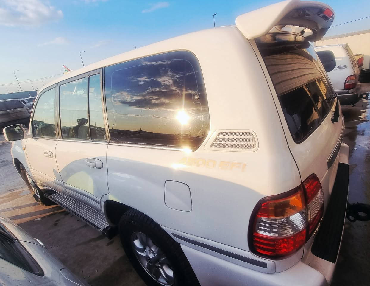 2007 رقم اصلي فول مواسفات ٢٨٠٠٠٠ ماشيه كير محرك اكسل تبريت صدريه بشرت تاخم تايه جديد غاز إيطالي ٣ ثلاث قطع صبوغ  سعر ١٨٣  مكان اربيل واتساب فايبر ***********
