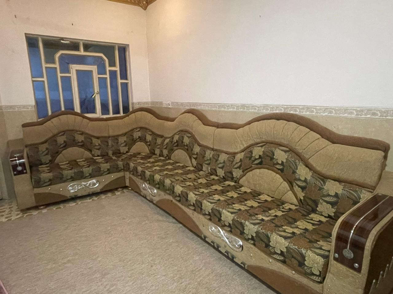 الديوان ٩ امتار خشب عراقي ٢٥٠ الف قفل والثلاجه بيكو شغاله كلشي مابيها ٢٠٠ الف


**إذا كنت صاحب هذا الإعلان وتريد حذفه لأي سبب، رجاءا أرسل رسالة إلى الدعم الفني**