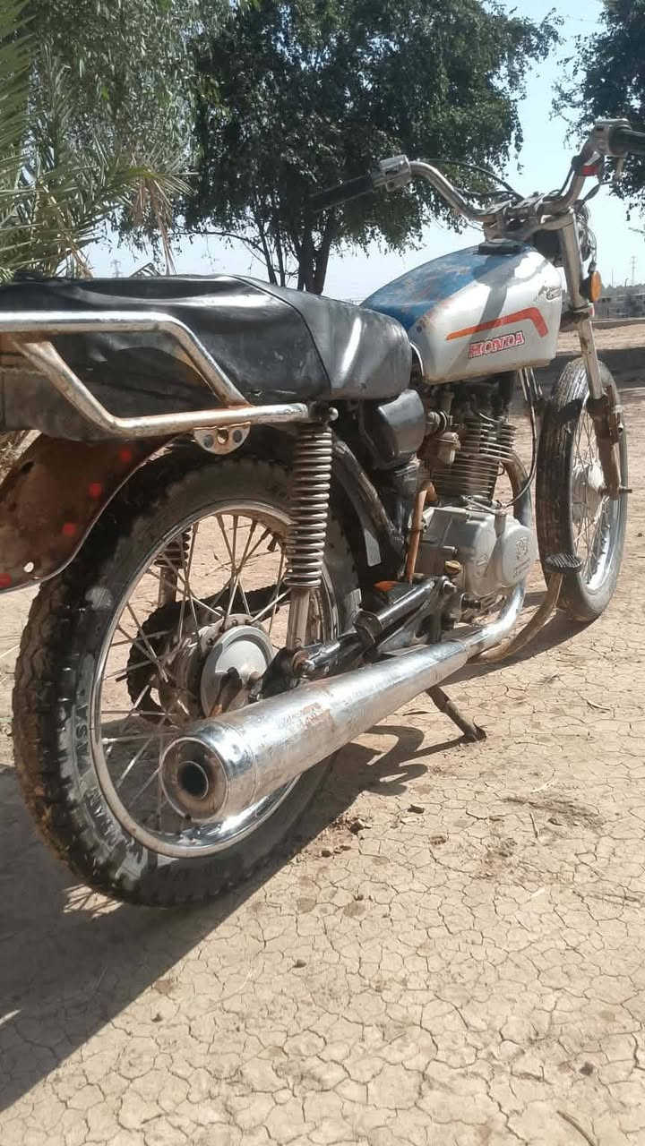 دراجه للبيع
عوزه ترتيبات
كلك وراقه ضايعه
شاصي محرك تواير جدد
شراي يتفضل خاص


**إذا كنت صاحب هذا الإعلان وتريد حذفه لأي سبب، رجاءا أرسل رسالة إلى الدعم الفني**