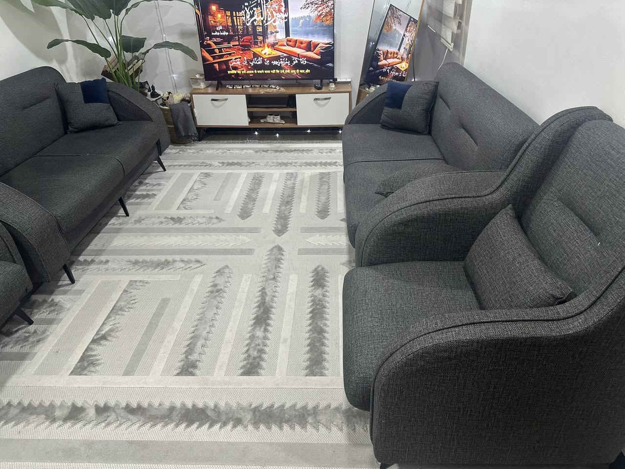 الجوزي اخو الجديد شرط ب٤٠٠ وبي مجال
والرصاصي غير مستخدم ب٥٠٠ وبي مجال 
شراي اتصل ***********
