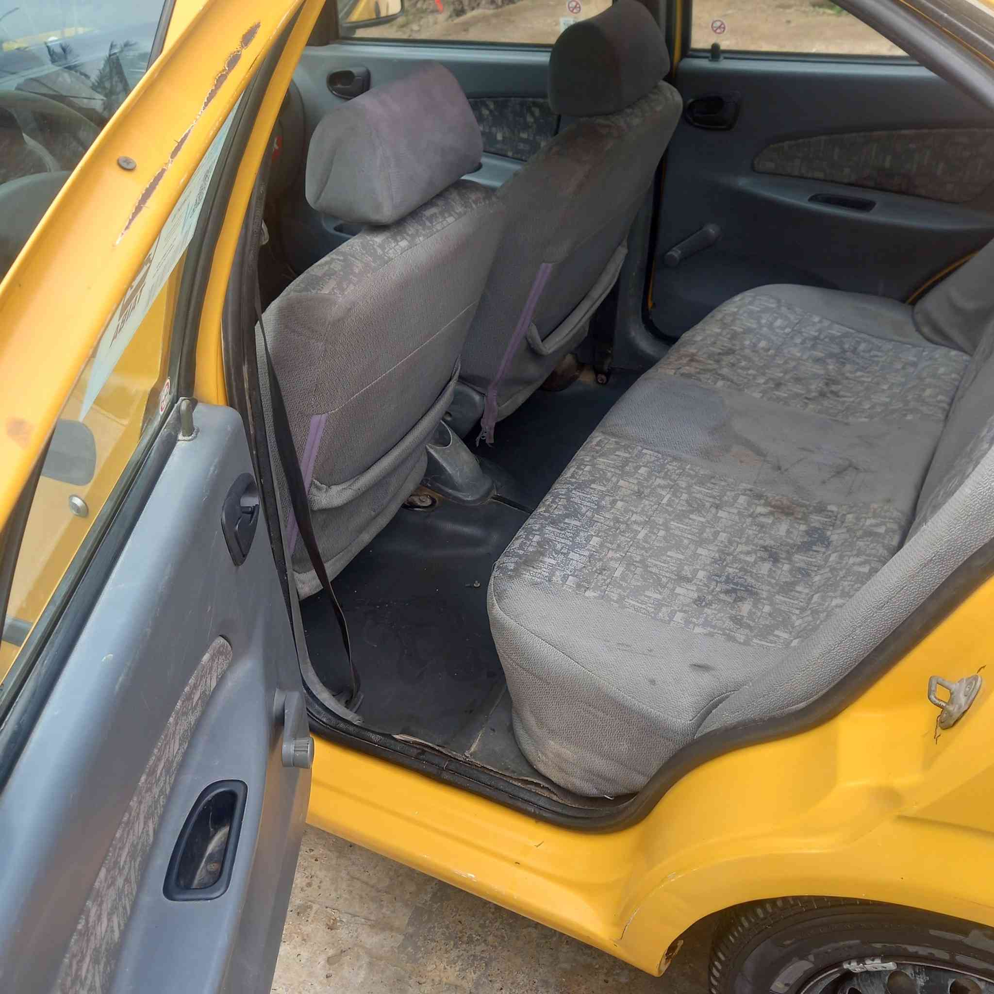 السلام عليكم من رخصة مسئول الكروب طيبة اللبيع 2016 بغداد مكينة كير  كهربايات تايرات كشر نضيف بلادية داخل نضيف تبريد منقص عاز السنوية 2028  سيارة مال عيشة تحويل مباشر  العنوان ديالى بني سعد ؟ السعر 38 ، وبيهة مجال رقم الهاتف واتساب *********** وبل خير على الياخذهة
