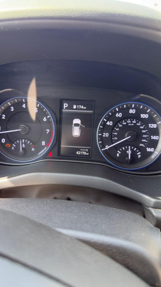 هونداي كونا 2023
محرك 2000 دوش المرغوب 

رادار امامي جانبي 

قيادة ذاتية تحديد مسار 

كروس سرعة 

شاشة كاربلي 

3 انظمة قيادة 

ماشية 43 الف ميل 

وارد امريكي حادثها جانبي خفيف 

موضح بفيديو داخل المنشور 

مكانها كربلاء 

السعر 150 ورقة وبيها مجال بسيط 

***********
