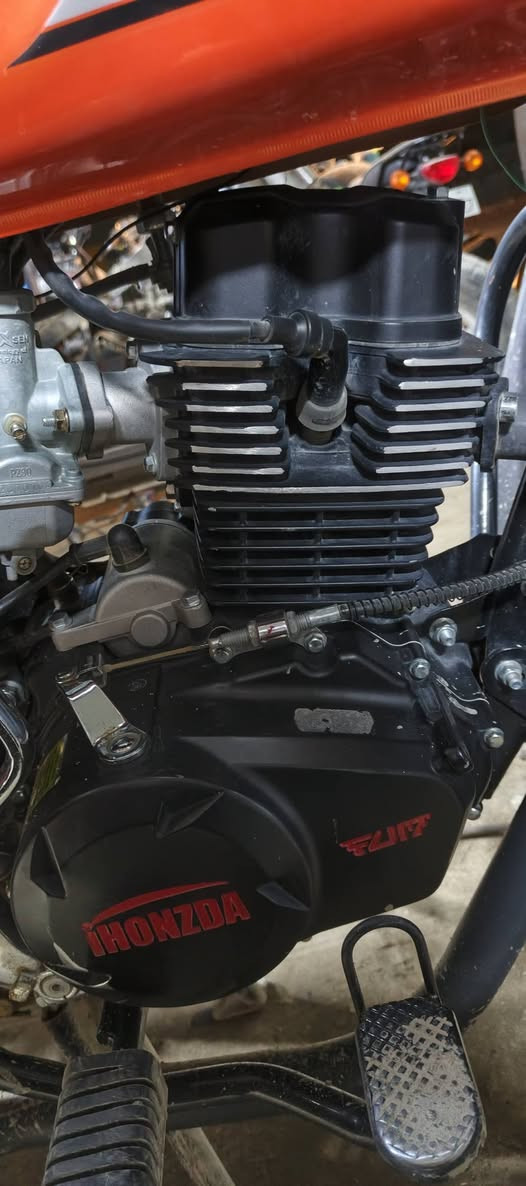 سلام عليكم
دايون هونزد موديل25للبيع 
دراجه ماعايزه برغي 
سعر 1550وبيه مجال 
هـ‍***********
مكاني الحمزه الغربي
