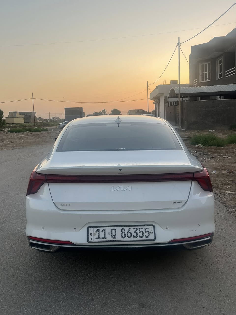 السلام عليكم
سيارة Kia K8 2023 للبيع بحالة ممتازة جداً، استعمال شخصي ونظيف.

مكينه 2500 تيربو هايبرد يعني سريع ✈️وقتصادي 

الموديل: 2023

ماشيه : 46 

اللون: ابيض 

رقم بغداد بأسمي

المواصفات: فل مواصفات عدا بانوراما

الحالة: نظيفة جداً 

تبريد ثلج 

*فول واحد ع واحد اعلئ موصفات بل k8 عدا البانوراما 

* مساج كرسي السائق 

* كاميرات 360°

* حساسات أمامي وخلفي

* تشغيل بصمة + تشغيل عن بعد تمشي وترجع بلبصمه 

* شاشات كبيرة + Apple CarPlay / Android Auto

* تبريد وتسخين مقاعد

* رادار + نظام المحافظة على المسار + شحن وايرلس + اغلاق ذاتي للجام عند تشغيل التبريد + 

* كراسي جلد فاخرة

*بعد بيه هواي موصفات ما ذاكرهن حتى لا اطول المنشور

حادث سياره قطعتين والسونار مرفق بالمنشور 

السعر: 165 ورقة 

 العنوان بابل قرب سيطرة الاثار

***********
