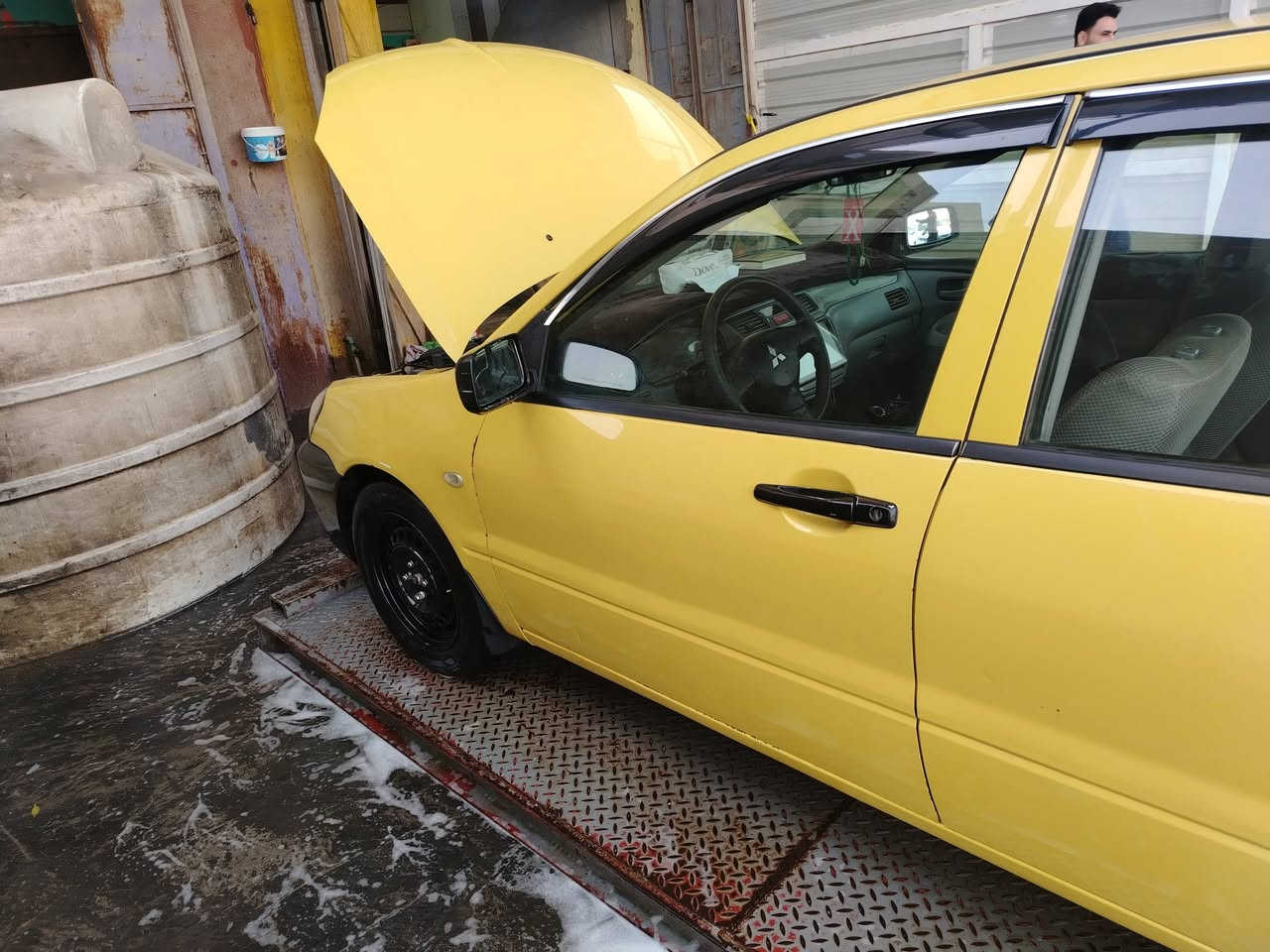 سلام عليكم لانسر موديل 10 الشركه العامه حره مصبوغه حزام نقصه ترتيبات مكينه وكير مفكوله مكينه 2000 شاده جديده عارضه ب65 وبيه مجال مكاني بغداد الثعالبة
***********
***********
