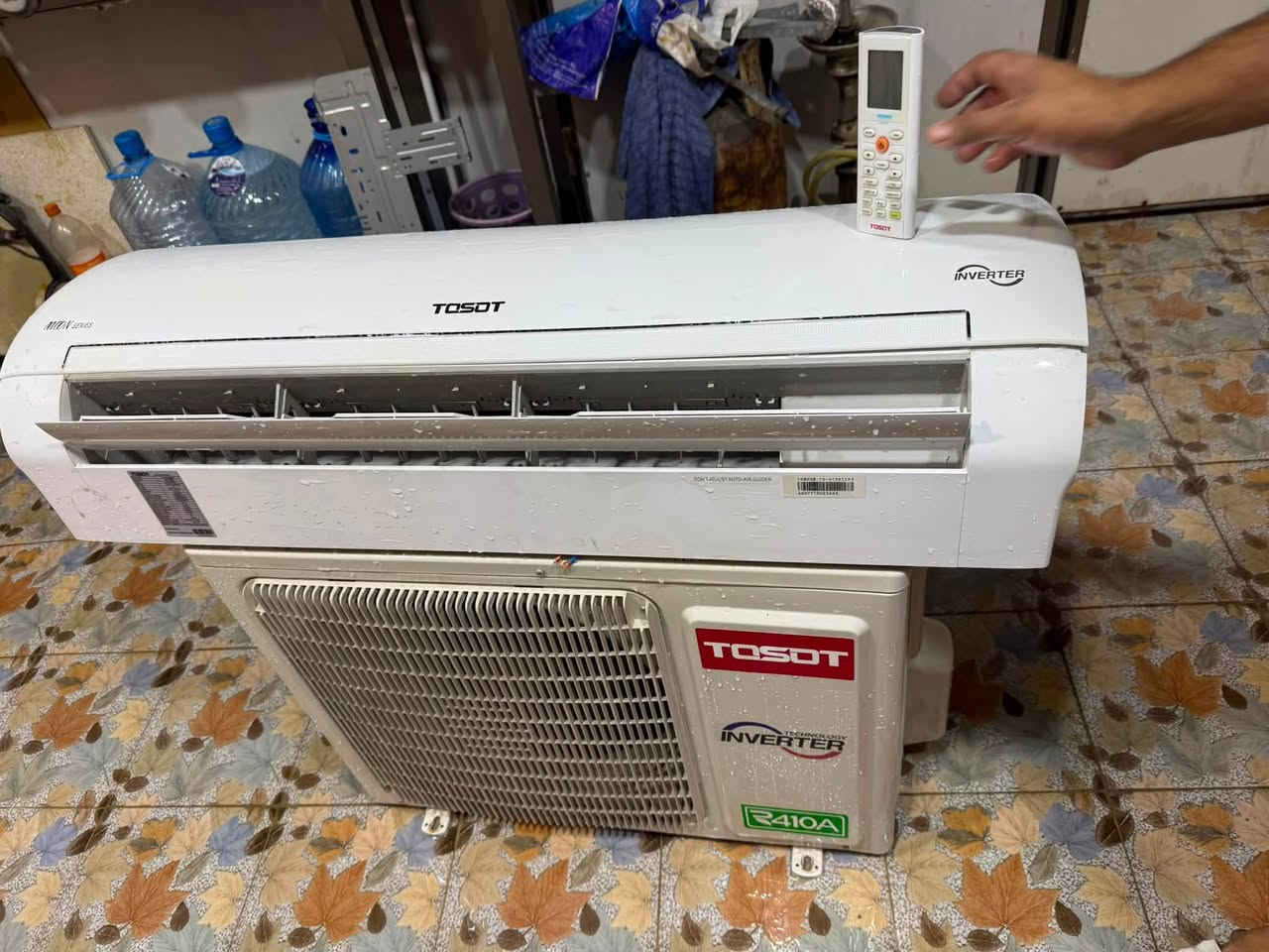 سبلت توسوت 1 طن انفيرتر اخو الجديد ب 325000 الف مكاني بغداد حي الجهاد ***********
