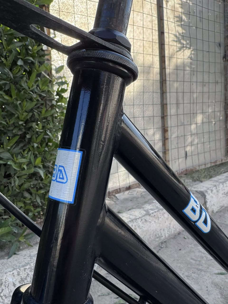 سلام عليكم بايسكل للبيع حجم 26 🌹
جديد جدآ  البايسكل كامل اي نقص ما بيه ♥️ وياله مختم كله مختم جديد لون اسود  السعر 120 وبيه مجال لشرايه المكان بغداد
قرب حي الجهاد رقم الهاتف ***********
