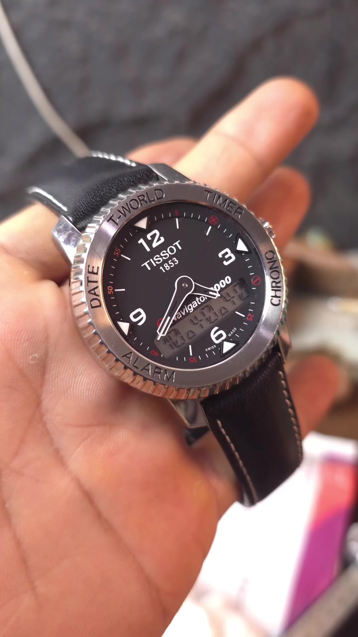 تيسوت
صناعة سويسري
تعمل الساعة بنظام البطارية
موقت 
منبة
تايمر
جرص


**إذا كنت صاحب هذا الإعلان وتريد حذفه لأي سبب، رجاءا أرسل رسالة إلى الدعم الفني**