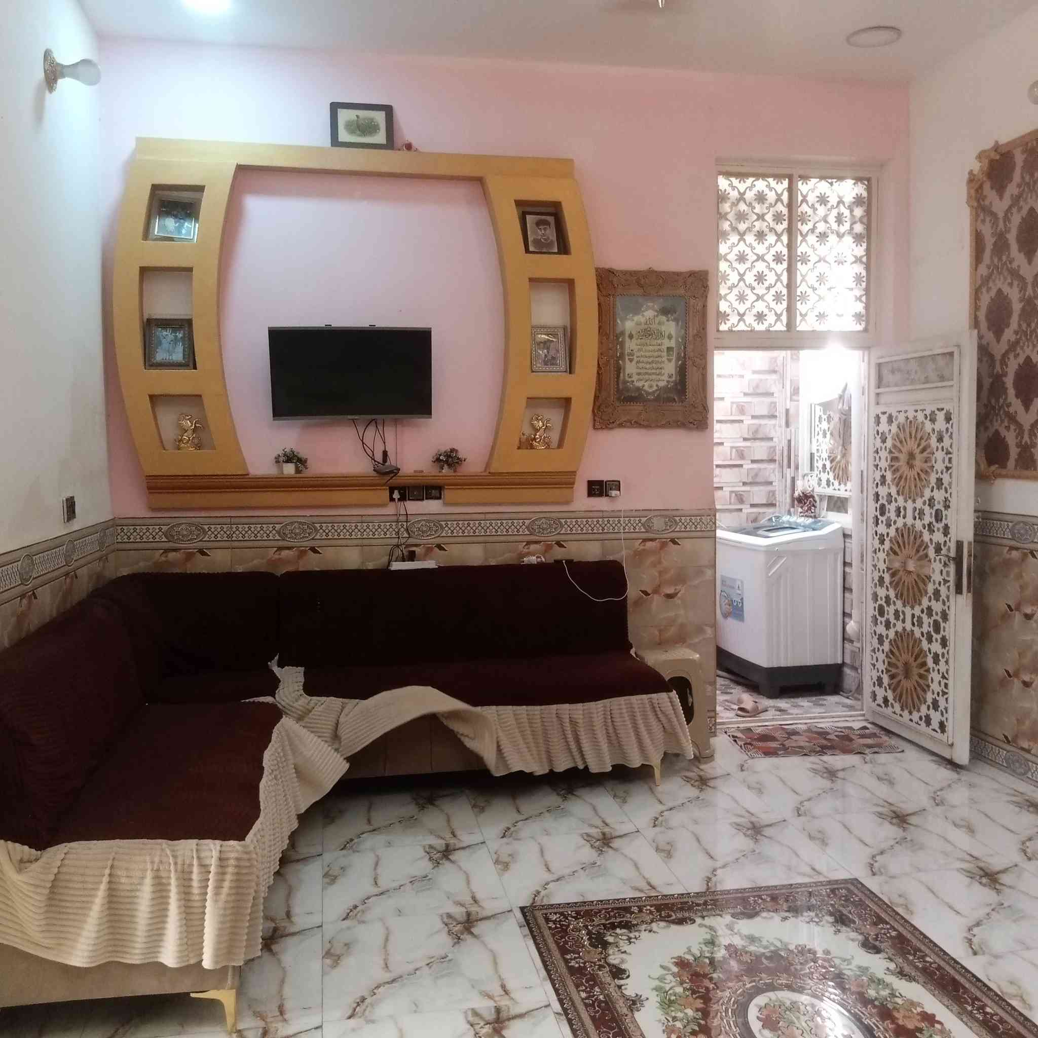 بيت للبيع زراعي وره بدعه شارع 30  مساحة 200م قريب على طابو يبعد عن شارع 30 مسافه 30م  بنص طابوقديم والجديد طابو  نصار
***********

