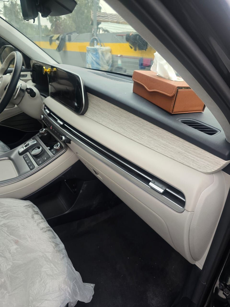 السلام عليكم 

بليسايد 2024  كليكرافي  وداخل اوفوايت ماشية 6000 ميل مرقم بغداد بسمي تحويل ثاني يوم
صور الضرر بمنشور مكان السياره ديالى بعقوبة
السعر 325$
***********
