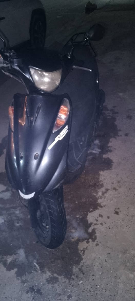 سلام عليكم
ادرس ياباني 

نكره سلف او هندر 

دراجه خير من الله مال جناي 

نضافه كدامك 

مكاني شارع فلسطين السعر 400 بيها مجال 

*********** وتساب
