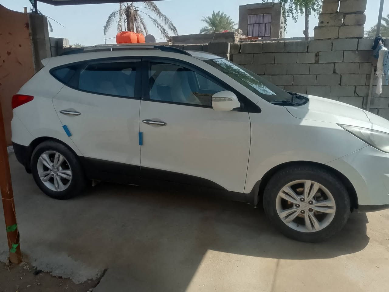 توسان خليجي موديل 2012 سياره حلوه نضيفه مال بيت مكان بابل السعر 135 وبيه مجال ***********
