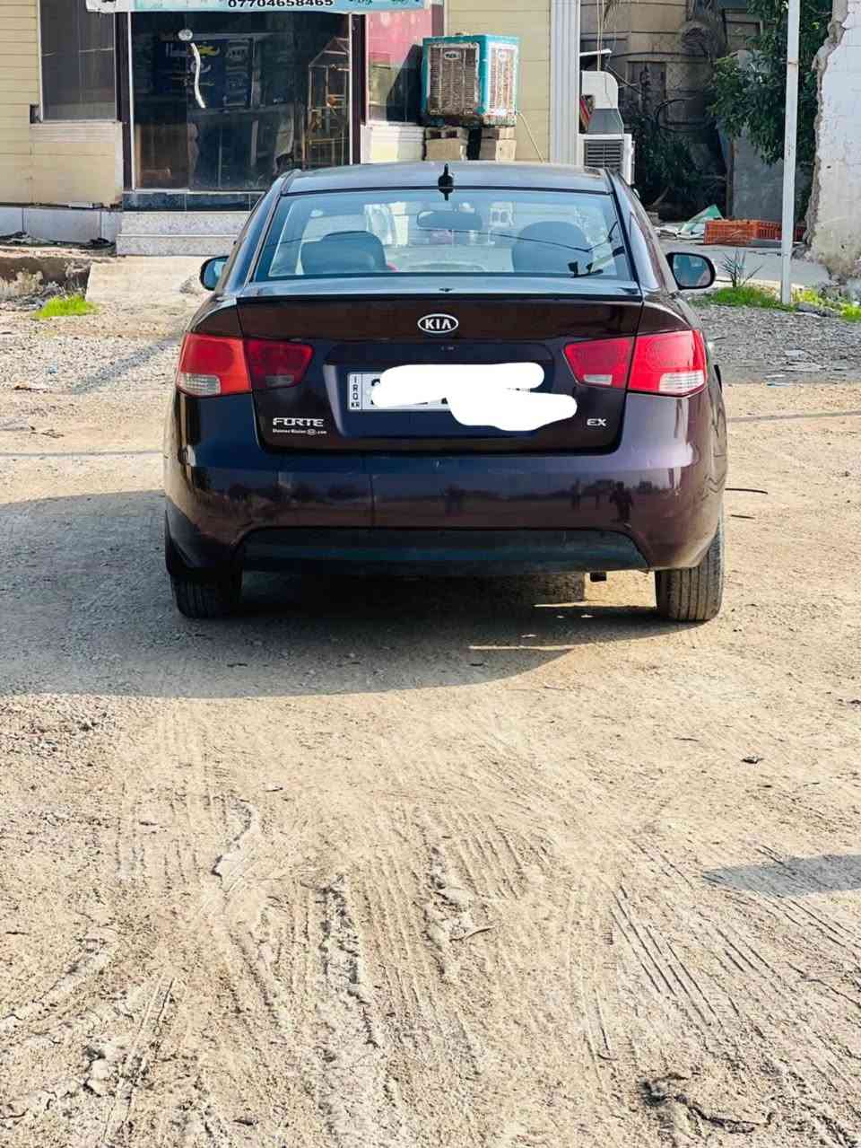 سياره فورتي 2010 رقم شمالي سنويه وهزه جديده مكينه 2000 دوش كير مكينه خير من الله ما ذب عليها ولا الف جاهزه من دعاميه لدعاميه  سياره محزمه بيها  ضربه بدون دواخل لغود سليمه مراوس بسياره رياضي  بس كون نضيفه. بكاني جديده شط بين بغداد وبين ديالى رقم لهاتف ***********
