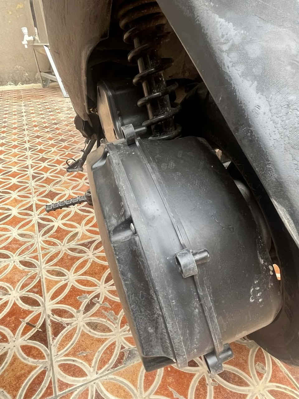 دراجه ادرس ياباني قديم دراجه كابريتر عوزه ترتيبات شغاله هندر السلف مأعرف شبي مكاني كوت داموك اتصلل وبيك خير وتدلل ***********
