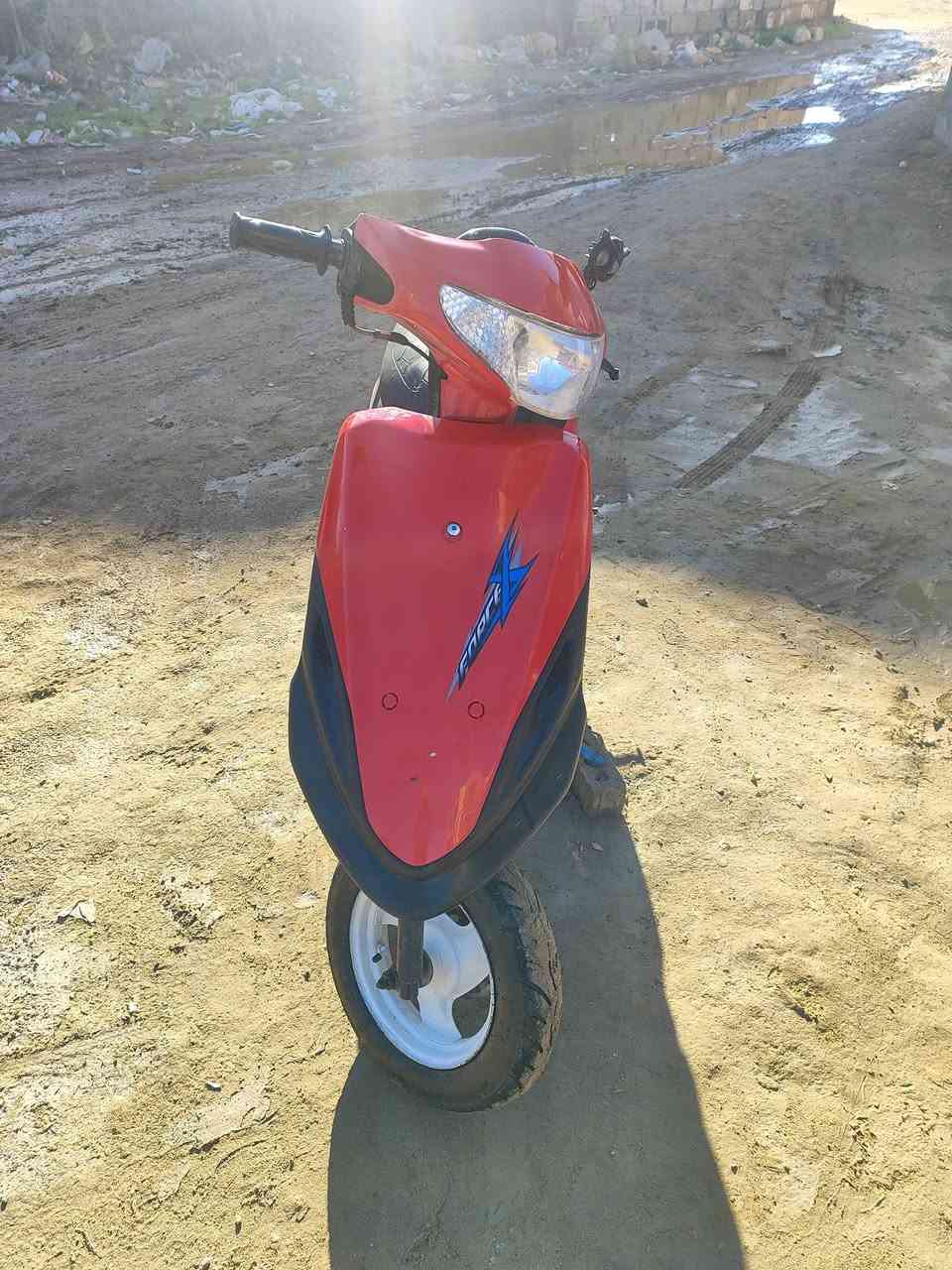 لبيع ماكس قجمه دراجه نضيفه كلش ما بيهه اي نقص مكينه مكفوله شلعه ومعدل صالنصه اف ام بلادي مو تجاري السعر 350 للاتصال ***********
