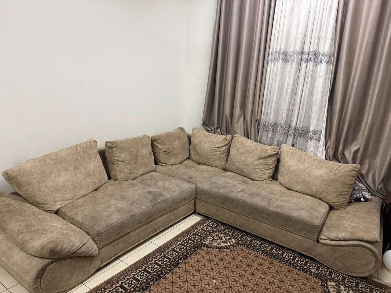 كورنر تركي ينرادله تنظيف قيمه واخذه بس باليرضي الله.


**إذا كنت صاحب هذا الإعلان وتريد حذفه لأي سبب، رجاءا أرسل رسالة إلى الدعم الفني**
