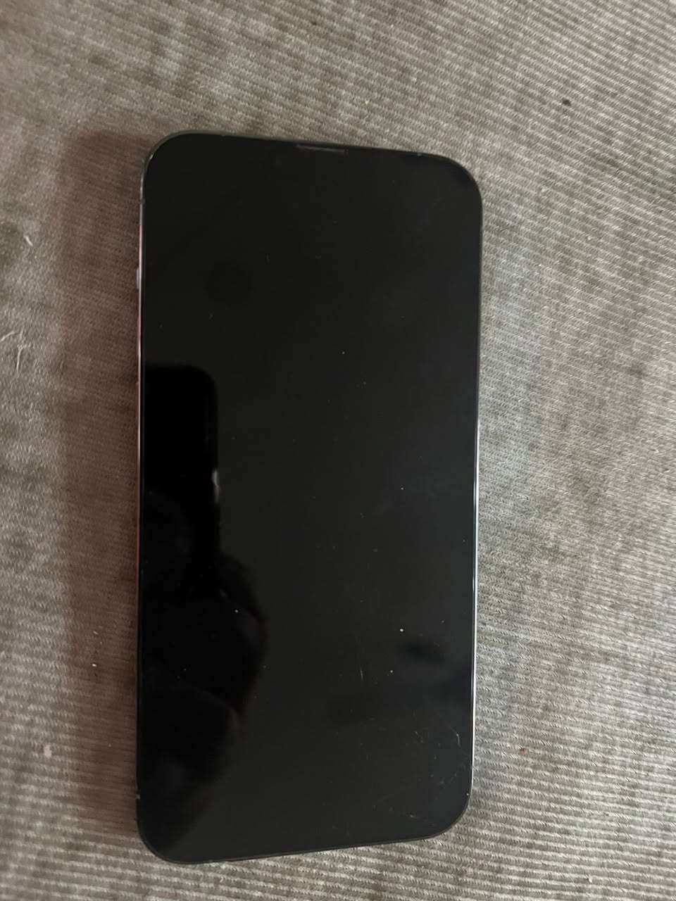 السلام عليكم ايفون 13 برو ماكس للبيع لون بحري الجهاز بي كسر ب الكلاس وليس الشاشه وبطارية 79 ذاكره 256 الجهاز مال بيت بس الكسر مال كلاسه فقط ممأثر عل شاشه ويتبدل السعر 600 وبي مجال قليل


**إذا كنت صاحب هذا الإعلان وتريد حذفه لأي سبب، رجاءا أرسل رسالة إلى الدعم الفني**