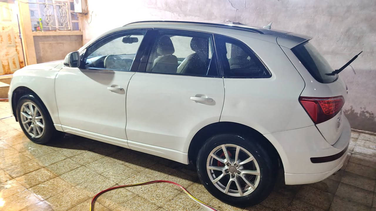 اودي Q5  
2011
محرك ٢٠تيربو
سياره فول بدون سلايت
تدفئه تبريد
تحكم ستيرن
رادار
4ايرباك
مثبت سرعه
نظام نزول منحدرات
هندبريك دكمه
سياره جديده قطعتين صبغ بدون ضرر
كشنات جلد 
رقم اربيل دولي سنويه لل2030
السعر ١٣٥
يرهم مراوس حسب القناعه
***********←وتس اب
‏‪***********‬‏
