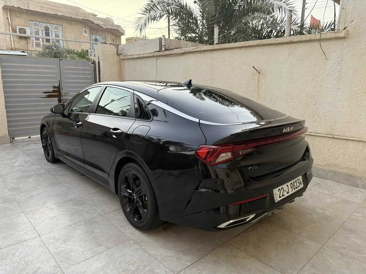 GT LINE. K5 موديل 22 للبيع
السعر 160$ 
بيع او مراوس حسب القناعة 
  
فول 
مواصفات عدا الفتحة 
شاشه كبيرة
شاشه اعطال 
كير At 8 نمر
ترحيب عن بعد 
صندوق ذكي 
كشنات كهرباء
محرك 1600 توربو
مضخم صوت 
رادار امامي خلفي 

اربيل وكالة ب اسمي 
للأستفسار اكثر ***********
