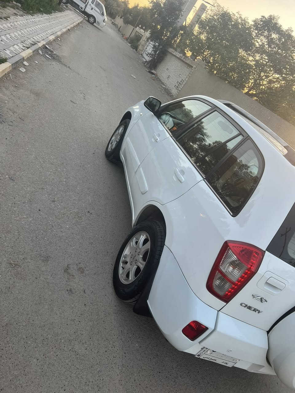 السلام عليكم شيري تيكو2012سياره كلش نظيفه بيهه جاملغ امامي شبر صبغ ول باقي مكفول مكينه وكير ممفتوحات حداديه نظيفه تخم تاير جديد فتحه حساس خلفي كشنات تدفه تبريدماشيه 140مكان جادريه *********** السعر57
