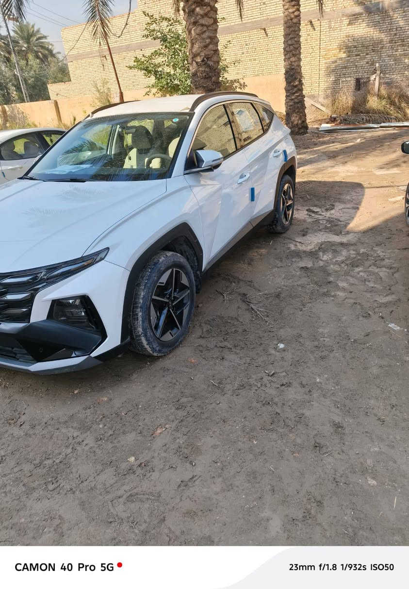 توسان 2025  
زيرو ماشيه أقل ٢٠٠٠ دهن الشركه
رقم كربلاء ضمان ثلاث سنوات كفالةالدولي 
محرك 2000 دووش 
كفاله عامه من الزلغ حتى الدعاميات 

فووول مواصفات 

شاشه متصل تدعم كار بلاي + أندرويد اوتو 
عداد دجتل متصل 
شحن لاسلكي 
كشنات جلد بيجي 
كشنات كهرباء 
حساسات امامية + خلفية 
كاميرا خلفية دواره 
مثبت سرعة 
تحديد مسار 
دخول ذكي 
تشغيل ذكي 
بصمه جنطة 
ويل كبير 
لدات أماميه 
لد خلفي متصل 
لايت دوار ويا الستيرن
قطعتين تبريد خلفي 
هاند بريك بصمة 
انظمه قياده سبورت ايكو نورمال …
تحكمات ستيرن 
بردات خلفية . اخذتها زيرو من شركه باركود

مكان السياره كربلاء شارع فندق البارون 
للعلم السياره دوشمه مع دوشمه الكاعيه كامله. 
السعر 240
***********
