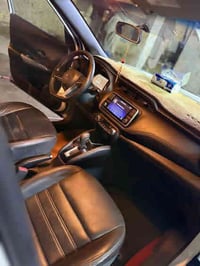 نيسان كير محرك واحد على واحد نضيفه موديل 2019 سياره كنديه حادثه جاملغ ...