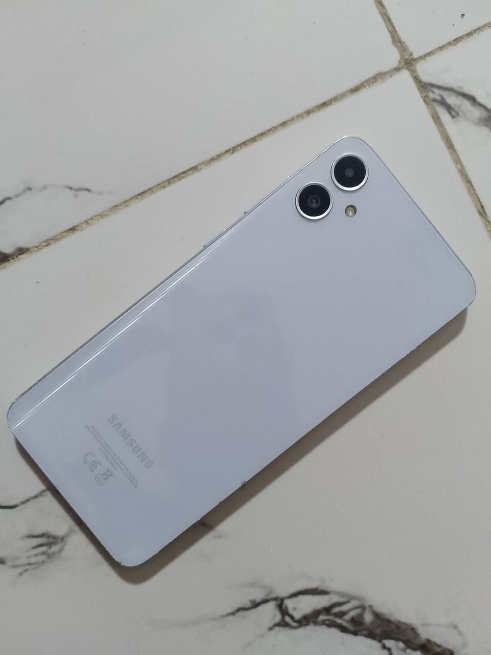 للبيع جهاز سامسونك A05ذاكره 64 شاحنه سريع  جهاز مكفول من تصليح والكسر  مكاني حي جهاد سعر 70 وبيه مجال ***********
