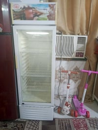 عارضه للبيع سعر 300نضيفه 07838513340