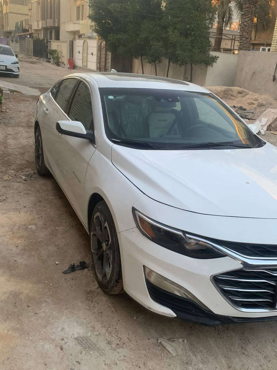 ماليبو 2023حادث جاملغ وبنيد وبابابين كلير من امريكا سياره جديده ماشيه 33الف حره بغداد فول مواصفات السعر 120وبيها مجال قليل بغداد الدوره شارع ٦٠ رقم الهاتف***********
