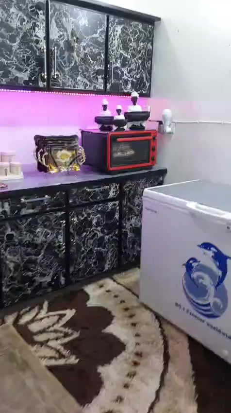 كاونتر للبيع سعره 350 مكانه جسر الشريف بعقوبه ديالى هذا الرقم***********
