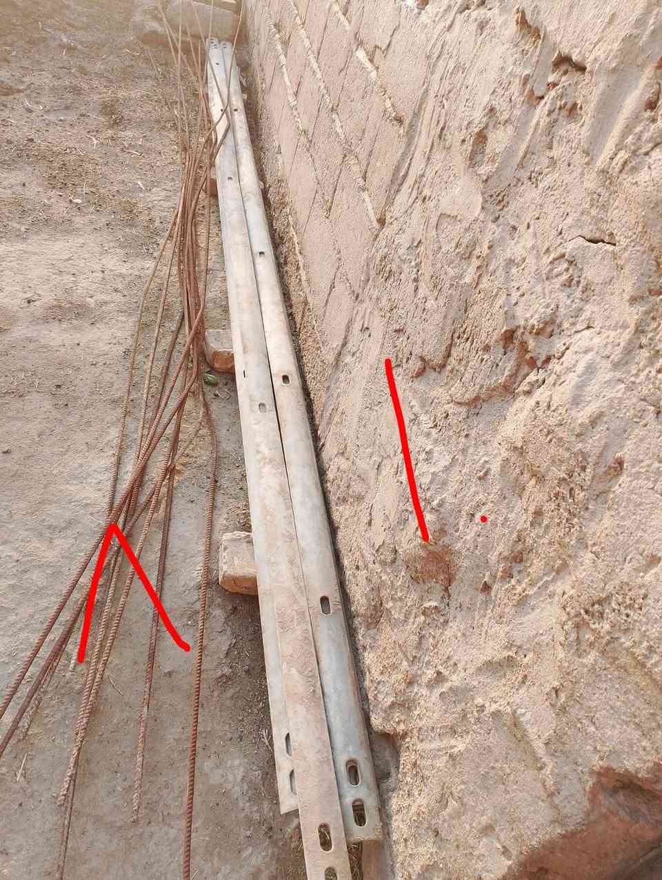 سلام عليكم شيلمان مع بواري حديد للبيع مكلف بلنشر الاتصال علئ الرقم *********** واتساب
