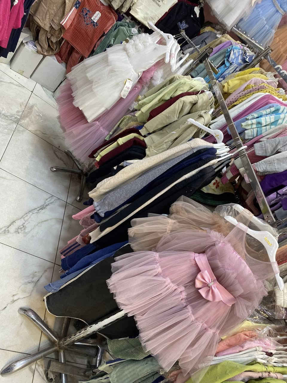 🔥 استاندات للبيع بحالة ممتازة ونظيفة جداً
✔️ مناسبة للمحلات   

💰 السعر مناسب جداً وعلى الخاص 

📍 العنوان: الحرية الثانية  

📩 للجادين فقط، المراسلة


**إذا كنت صاحب هذا الإعلان وتريد حذفه لأي سبب، رجاءا أرسل رسالة إلى الدعم الفني**