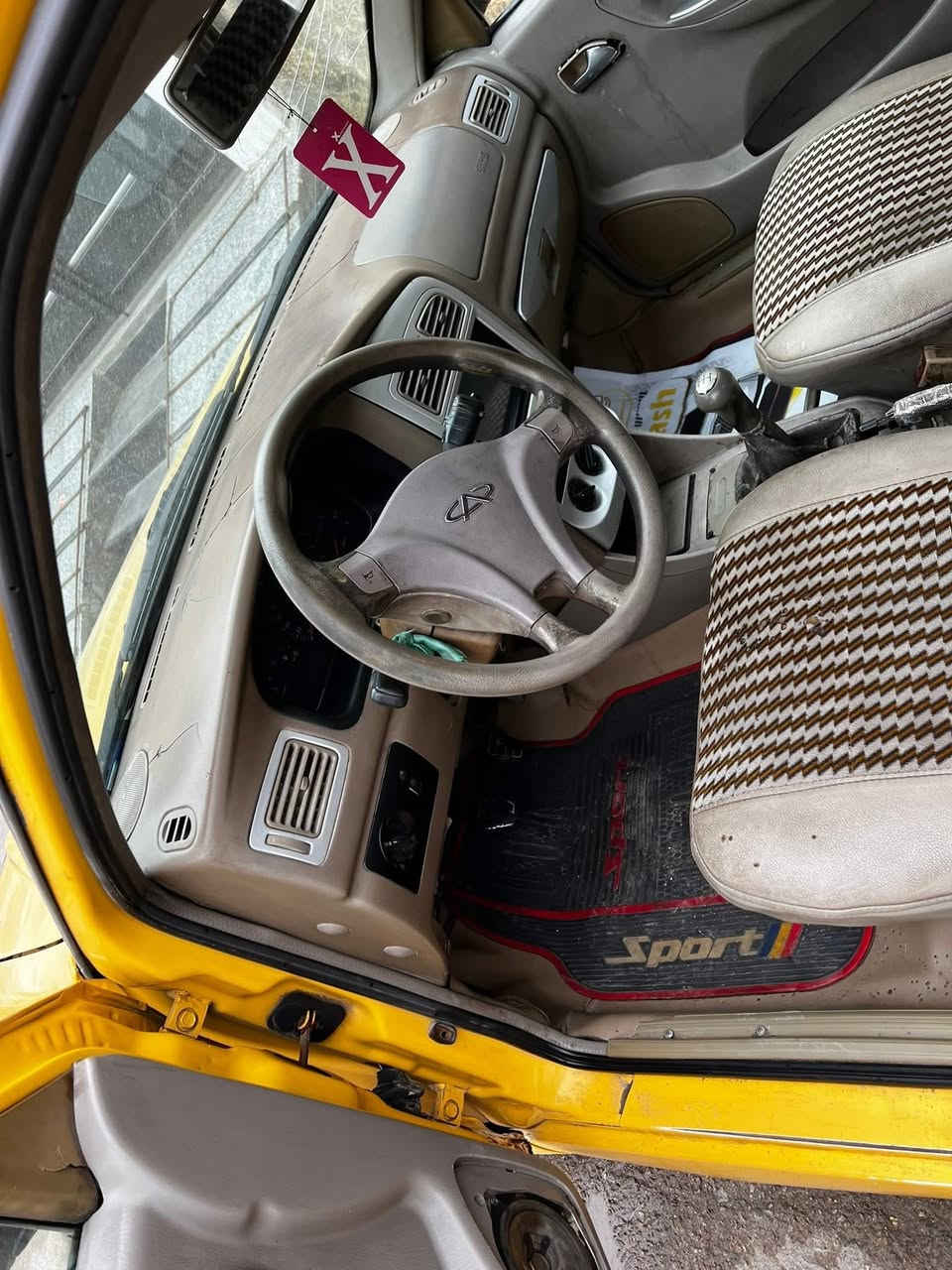 السلام عليكم شيري موديل 2010بدون صبغ بدون ضرر  تحويل ثاني يوم بإسمك رقم بغداد مصغره هيئه وغرامات كير ومكينه شرط الفحص سياره على بلادها خير من الله مناقصها شي سياره مالت بيت الله شاهد من البيت للمحل ومن المحل للبيت تجي وتشوف بعينك نضافتها  السعر 26 وبيها مجال مكانها بغداد ***********
