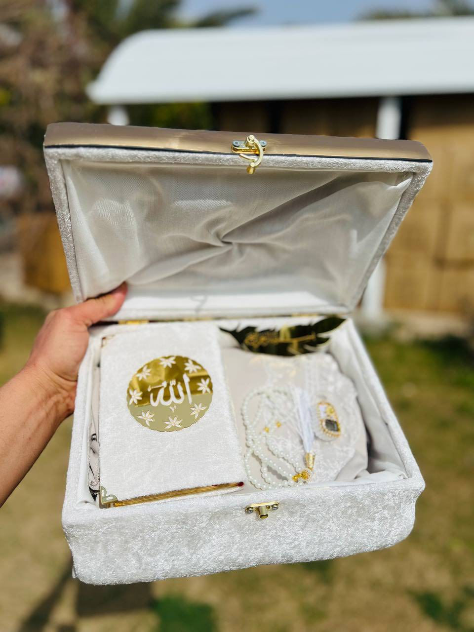 هدايا عيد الام ❤️‍🔥
هاي السنه شي مختلف ومميز
كوالتي عالي
زورونا تجدون مايناسبكم 
العنوان قضاء بلد مقابل مستشفى العراق الاهلي
واتساب ***********
