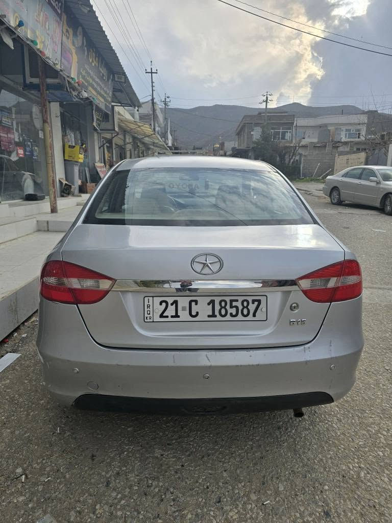 جاک مەکینەگەورە مۆدێل 2012هیچی بێ بۆیاخ هیچی پێوەنیە سەنەوی تازەیە گێڕ و مەکینەی بەشەرت تەبرید بەشەرت ABS ئاوێنە کارەبایی تەبرید ئوتو 
ژم *********** السليمانية, العراق
