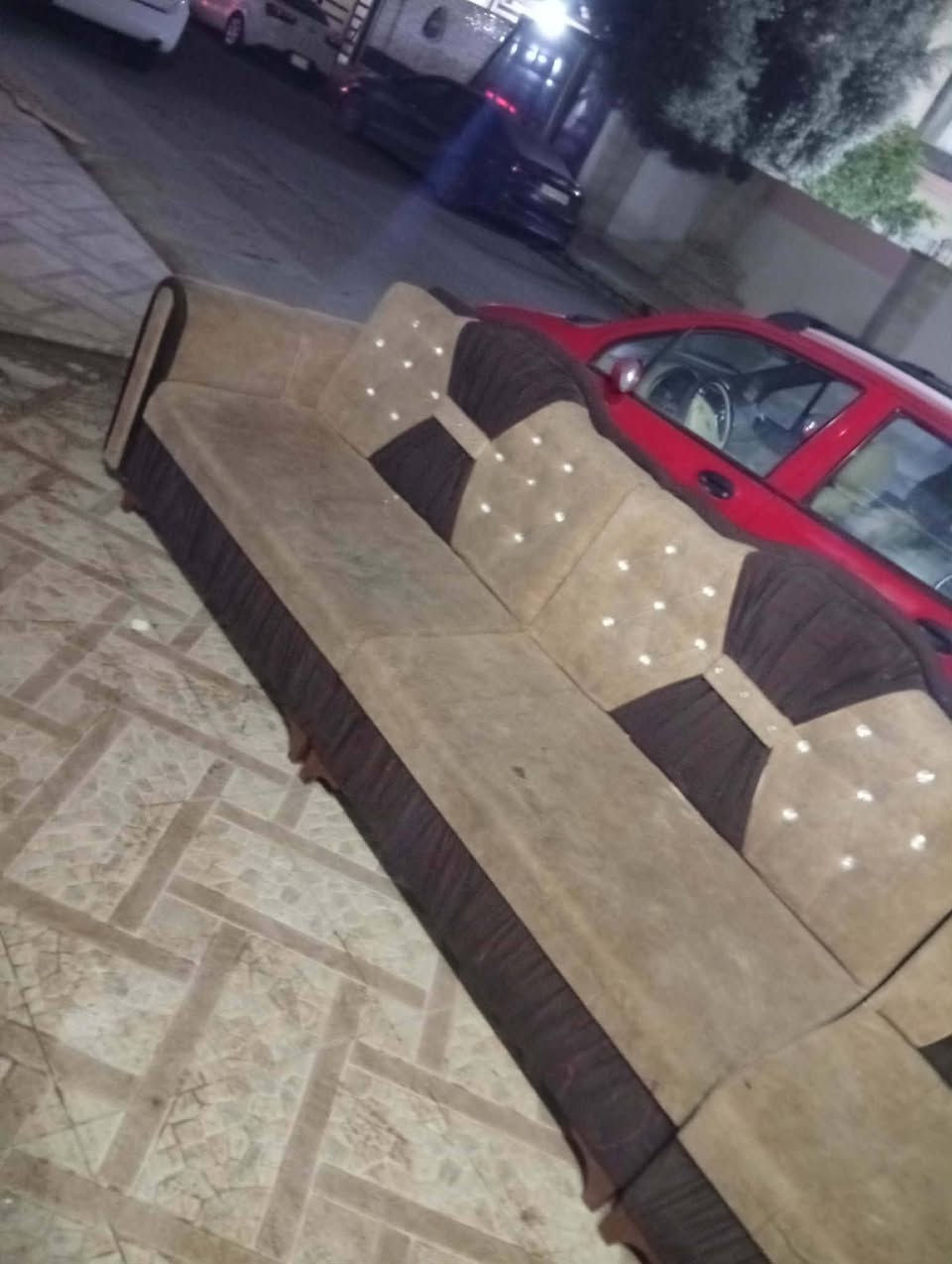 ديوان ٧ أمتار شغل موصل سعر ١٥٠
مرايه مع ديكور سعرها ٢٧٥
نضافه واضحه عنوان حي الميثاق


**إذا كنت صاحب هذا الإعلان وتريد حذفه لأي سبب، رجاءا أرسل رسالة إلى الدعم الفني**