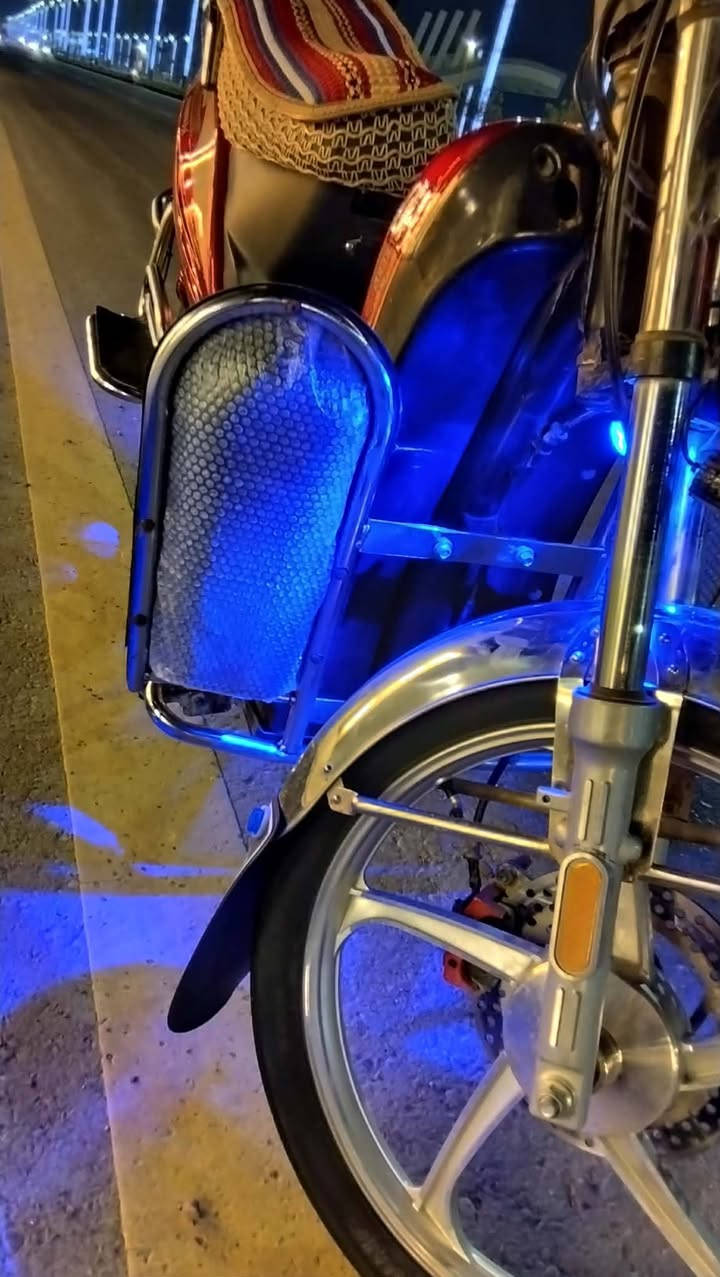 السلام عليكم
-للبيع او للمراوس 
-هارلي موديل 2025 شركه الاخوين 
-بطاريات عدد6 يقرن 10 ونص 
-دبل اشاره مثبت سرعه هورن
-لايت عالي  ابيض ناصي اصفر
-نشرات بك لايت  كله شغال
-بصمة تشغيل عن بعد +جهاز انذار🔇
-جنطه حجم كبير 
دراجه استخدام قليل ومماشي هواي
_السعر 600 وبيها مجال 
_العنوان الانبار الكرمه 
للأستفسار خاص او ***********
