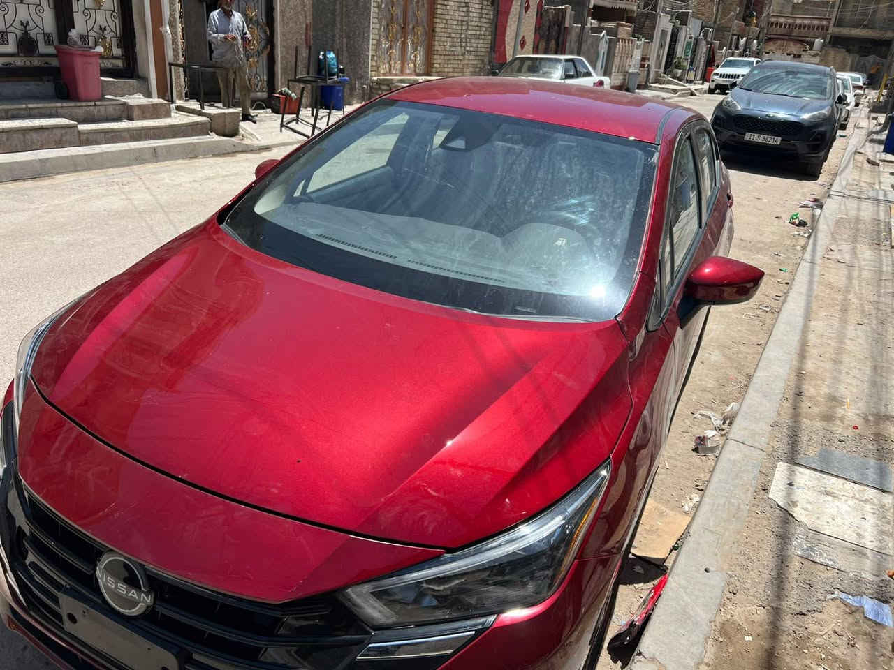نيسان فيرسا موديل2025  فول مواصفات لون مميز
ماشية 10 الف ميل
فقط بنيد صبغ بدون دواخل وبدون شاصي
الجاملغ الأيمن مصبوغ 
فقط ايرباك الاستيرن طاك 
حتى الراديتر بلادي
مواصفات فول
كاميرا وشاشة كاربلي بلادي
وحساس خلفي بلادي 
داخل الكشنات لونين مميز مع الدشبول
دشبول ألكتروني
رادار امامي ورادار خلفي ورادار جانبي بلادي
تحديد المسار 
تحكم استيرن وتحديد سرعة
تباطئ ذاتي عند تحديد السرعة
بصمة تشغيل
شحن موبايل وايرليس
المكان بغداد الشعب
السعر105وبيها مجال قليل
واتس آب ***********
